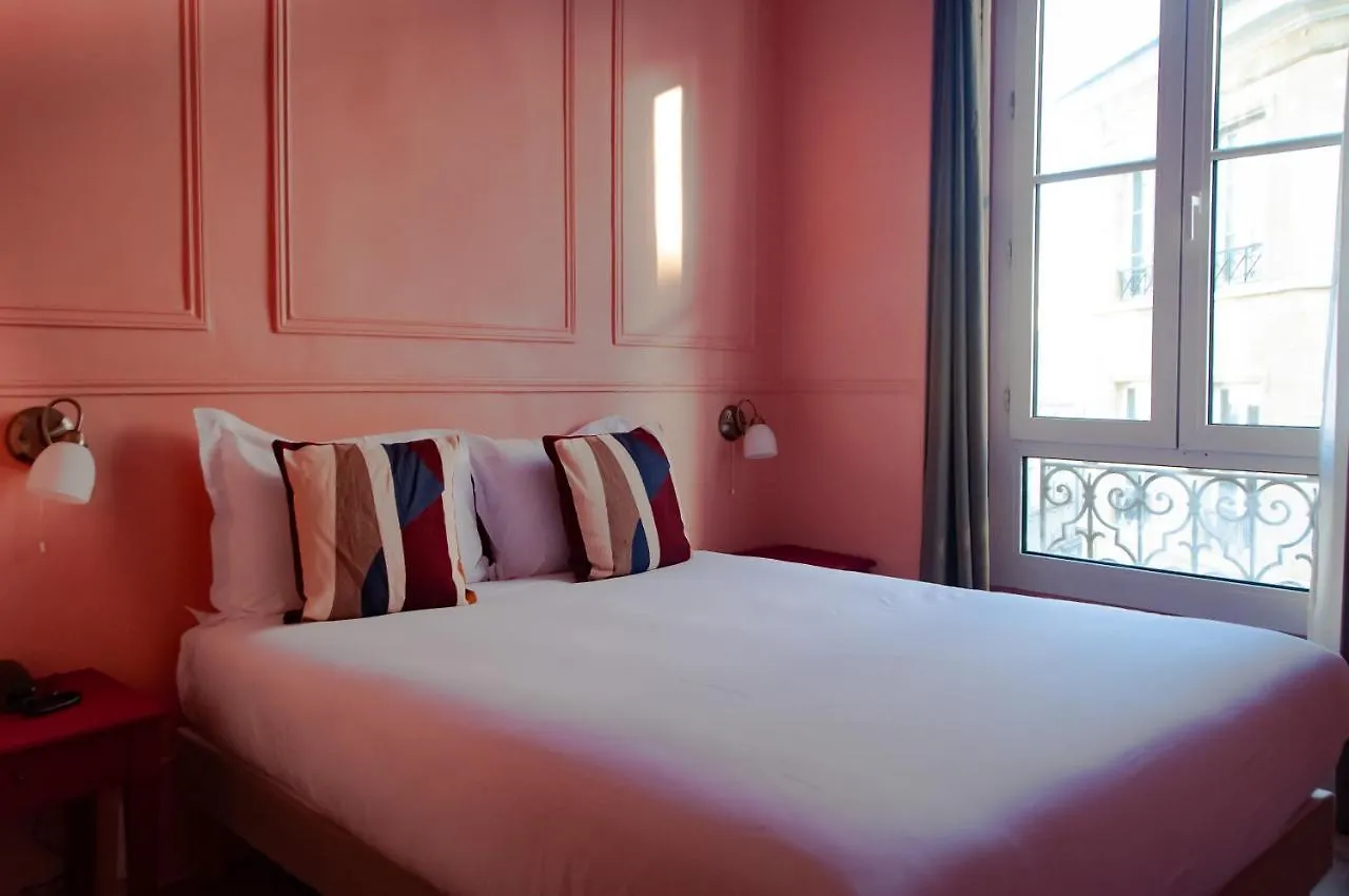 Petit Saint-honore Hotel 2*