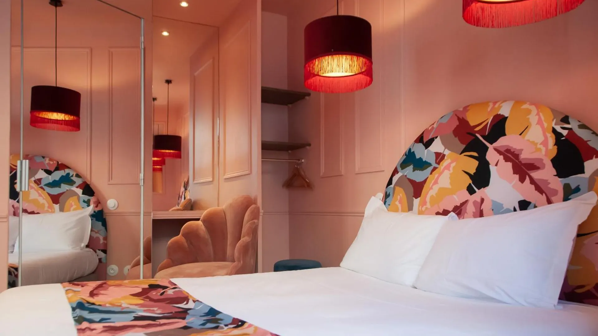 Petit Saint-honore Hotel 2*