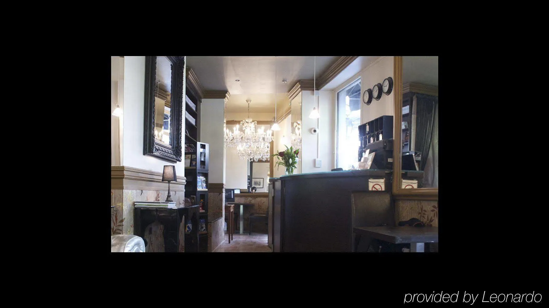 Hotel Petit Saint-honore Paris