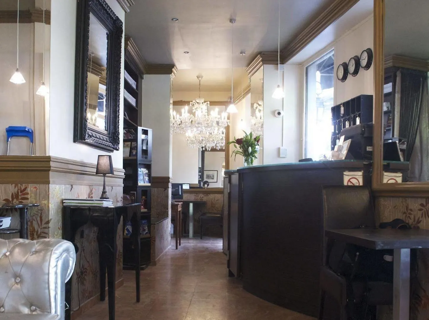 Hotel Petit Saint-honore Paris